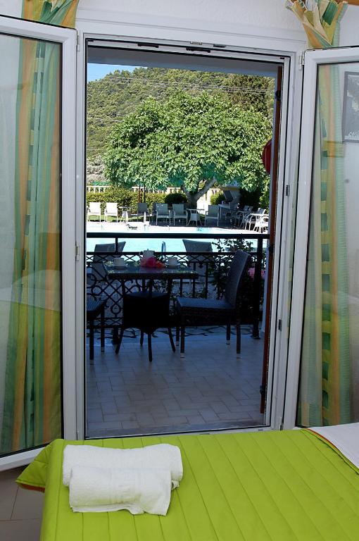 Pegasus Apartments Stafylos Oda fotoğraf